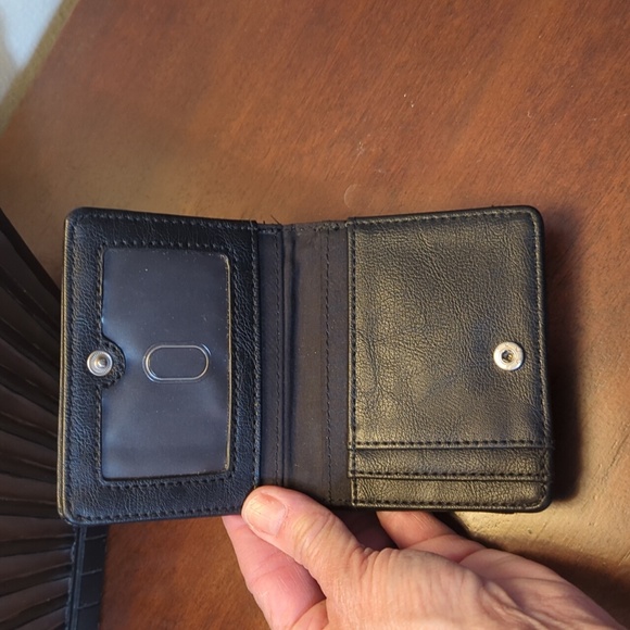 RELIC  Black Wallet - - Picture 3 of 3